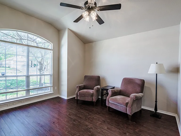 2404 Christoff Loop — Photo 11