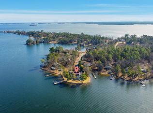 180 Lillian St, Gilbert, SC 29054