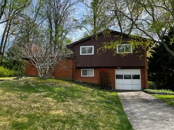 7928 Maryknoll Ave, Bethesda, MD 20817
