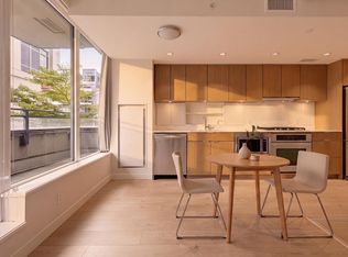 111 E 1st Ave #203, Vancouver, BC V6A0E9