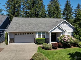 7079 SW Dunraven Ln, Pt Orchard, WA 98367