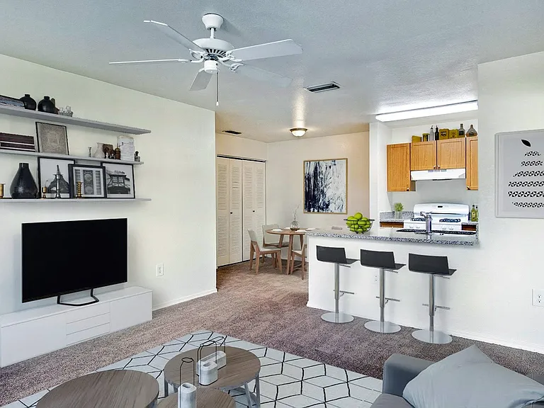 Seven Palms Apartments — Photo 19
