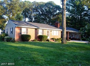 526 Sunset Knoll Rd, Pasadena, MD 21122