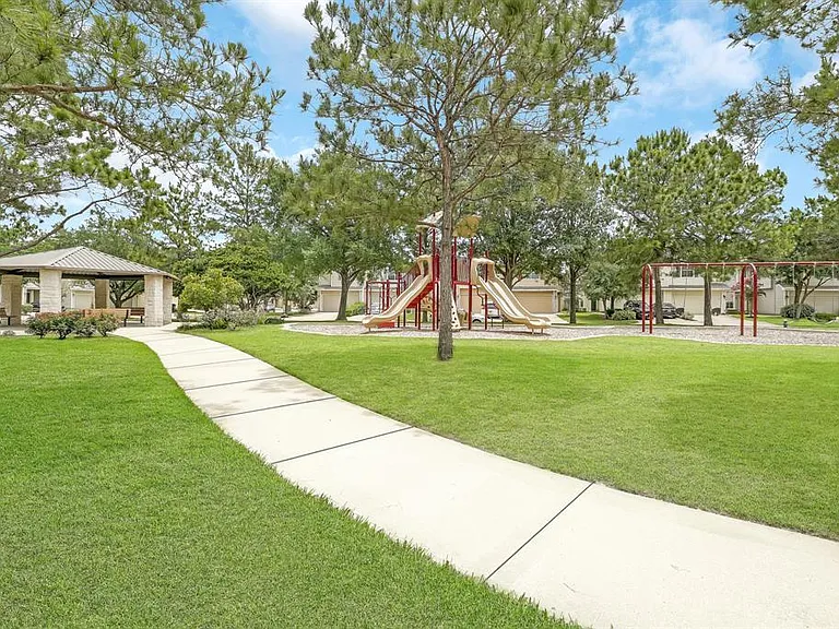 25214 Finchgrove Ln — Photo 12