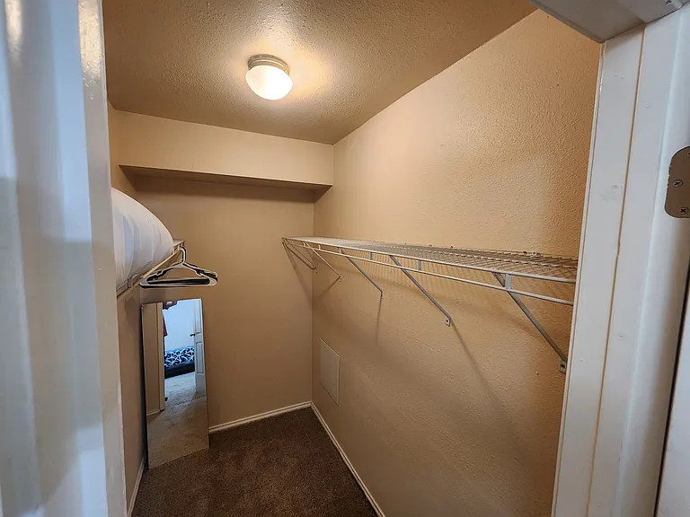 2220 Leon St #101B — Photo 9