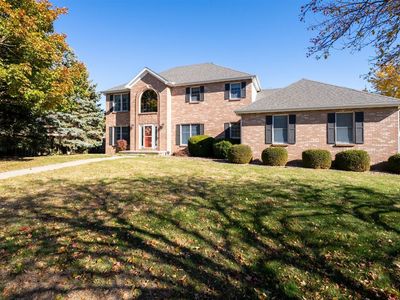 (Undisclosed Address), Bloomington, IL, 61704