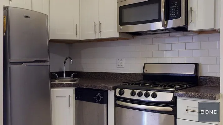 Rented by Bond New York | media 20