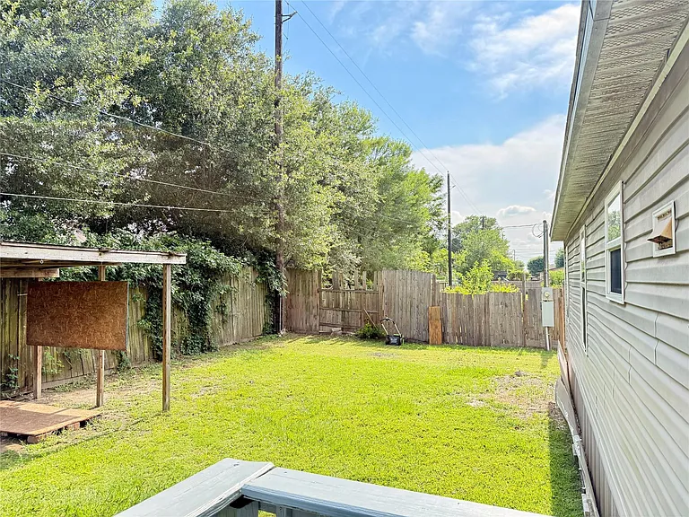 11115 Hayslip Ln — Photo 25