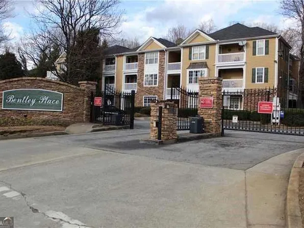 225 Bentley Pl, Tucker, GA 30084