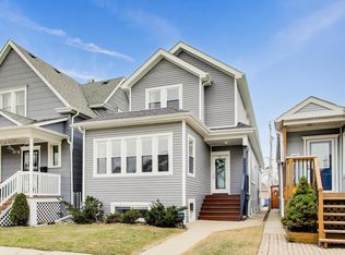 5623 W Berenice Ave, Chicago, IL 60634