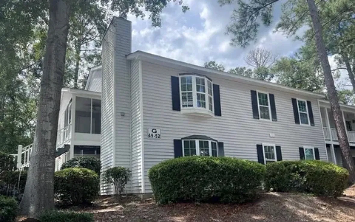 3 bed, 1350 sqft, $1,400 — Photo 1