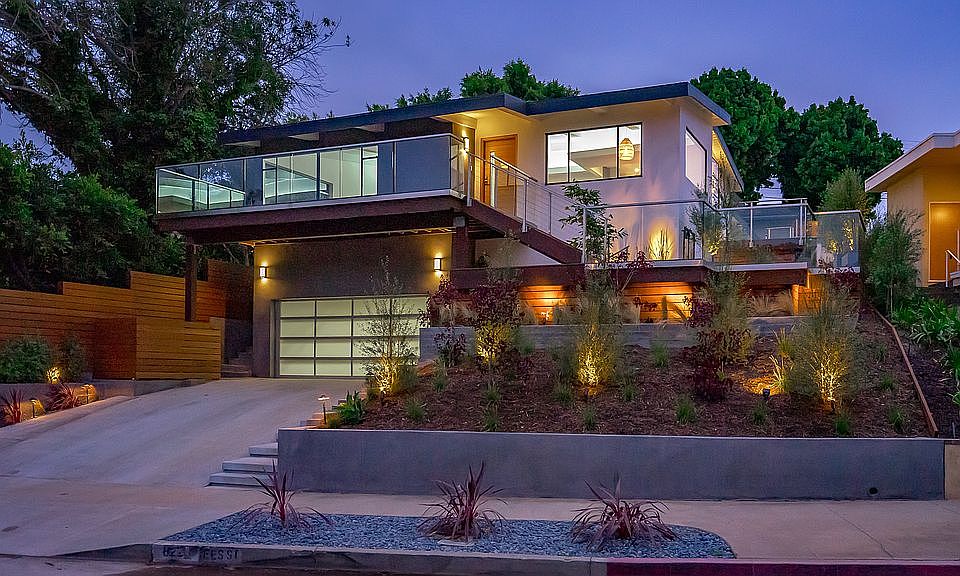 8224 Rees St at Twilight