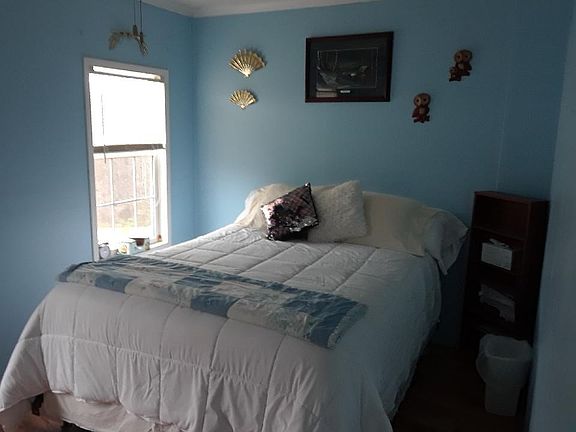 4th image of 721 James Nacey Ln