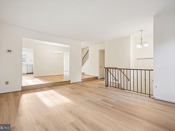 5th image of 10129 Ebenshire Ct