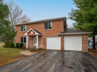 206 Griffin Pl SW, Poplar Grove, IL 61065