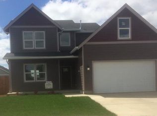 1193 Hazelnut Ct, Creswell, OR 97426