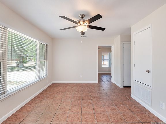 5th image of 5523 Middlefield Dr