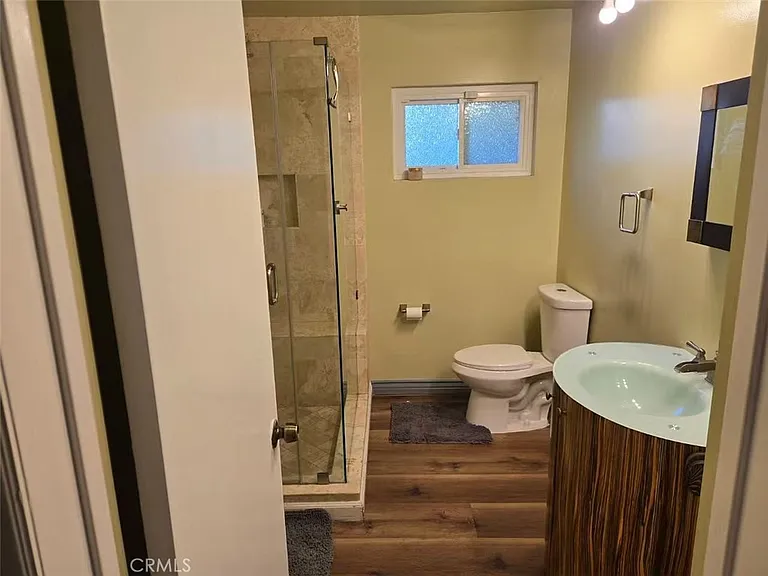 444 Redlands Ave — Photo 16