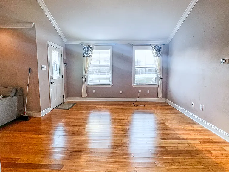 5717 Pasteur Blvd — Photo 3