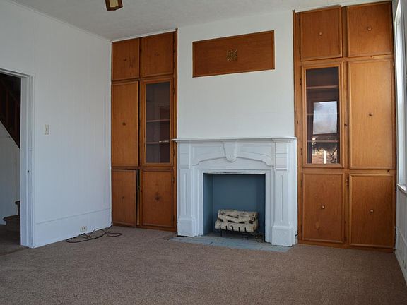 4th image of 157 S Bedford St