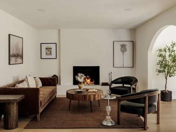 2210 Comburg Castle Way, Austin, TX 78748