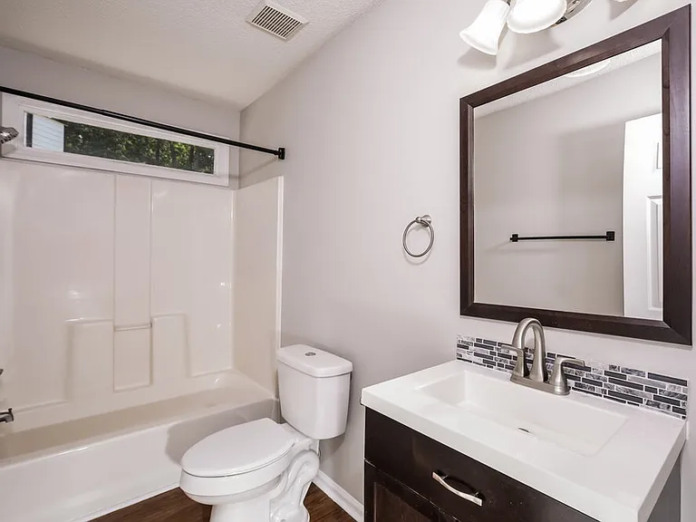 504 Heathwick Dr — Photo 15