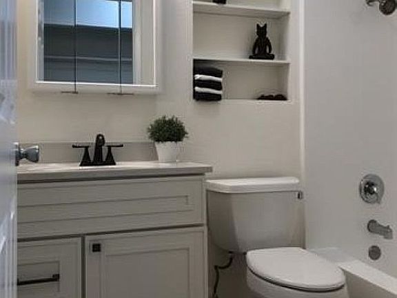 4th image of 128 El Capitan Ln