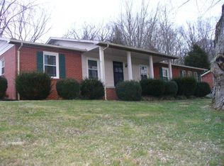 545 J A Hodge Rd, Piney Flats, TN 37686