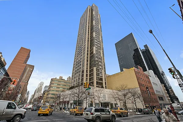 Sold by Nest Seekers International | media 36