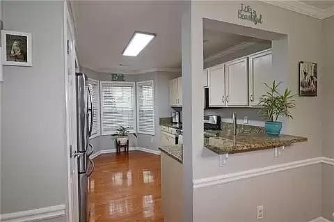 3rd image of 3900 Riverlook Pkwy SE Unit 104