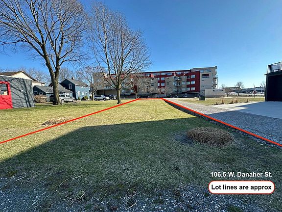 5th image of 1065 W Danaher St