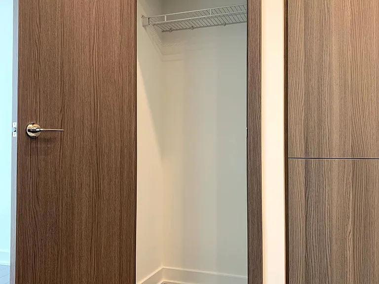 19 Bathurst St #3105 — Photo 6