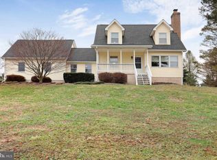 114 Gideon Ln, Falling Waters, WV 25419