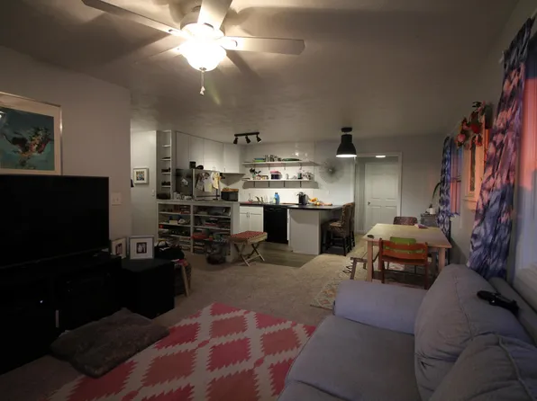 1908 Taylor Dr, Iowa City, IA 52240