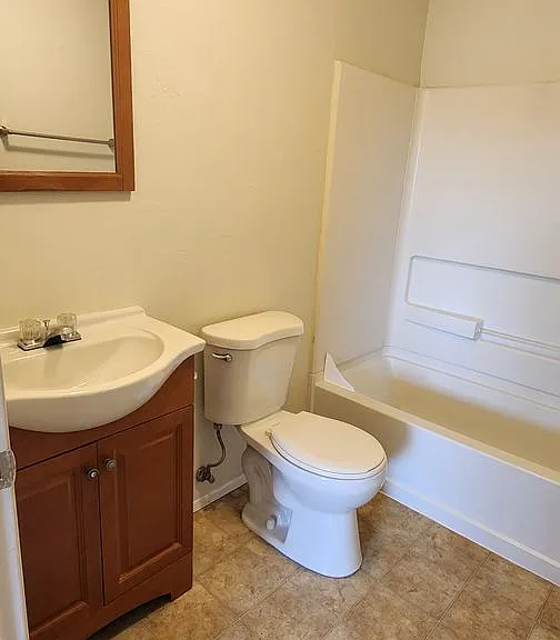 660 Kelly St — Photo 14