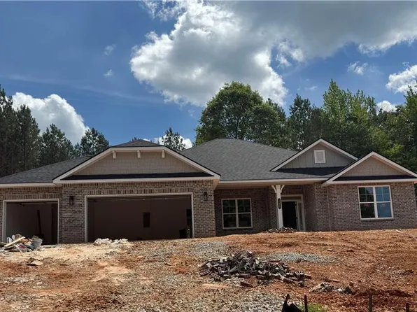 259 Blackberry Ct, Pendergrass, GA 30567
