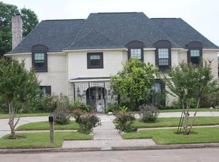 7611 Vickijohn Dr, Houston, TX 77071