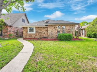2613 Silverthorne Dr, Dallas, TX 75287