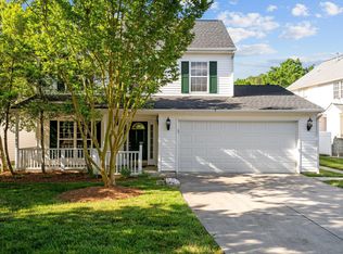 204 Hyannis Dr, Holly Springs, NC 27540