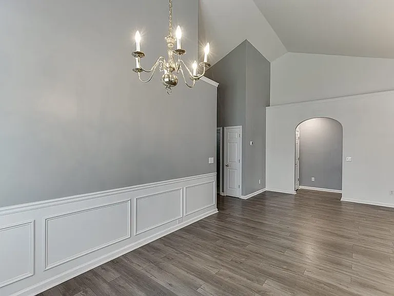 2464 Laurelfield Dr — Photo 17
