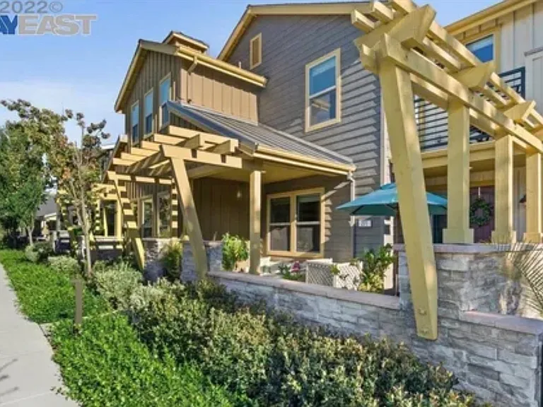 271 Fennel Way — Photo 23