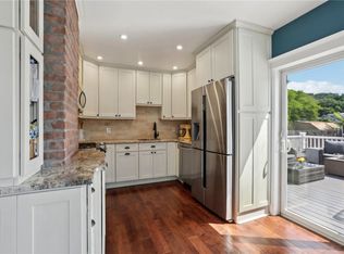 68 Cloverdale Ave, N White Plains, NY 10603