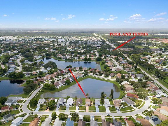 2nd image of 3931 Circle Lake Drive