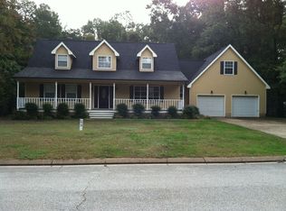5432 Hunter Village Dr, Ooltewah, TN 37363