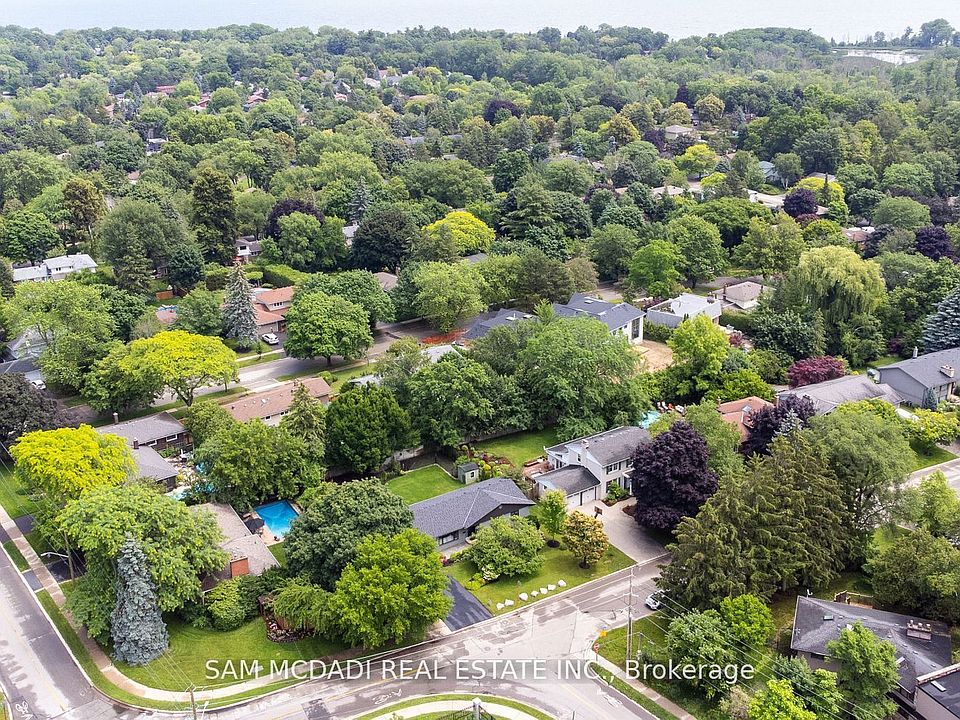 1st image of 927 Ingersoll Ct