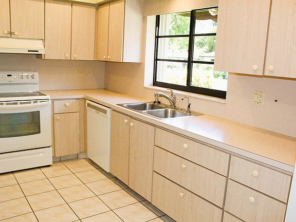 3rd image of 4660 Finchwood Terrace #B