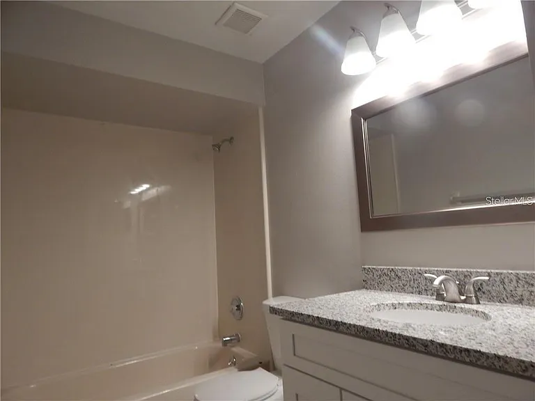 307 Sherborne Ln — Photo 16
