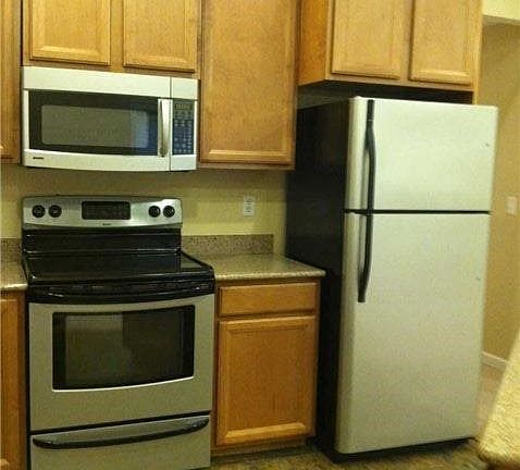 3rd image of 244 Auborn Ave