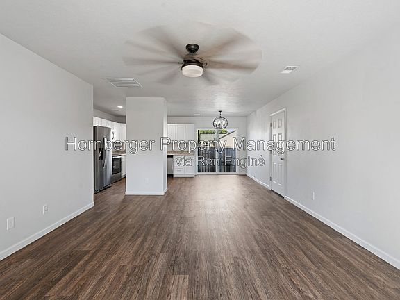 3rd image of 14412 E Heroy Ln