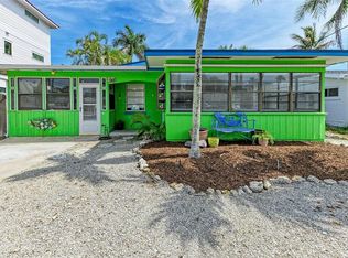 2111 Avenue B, Bradenton Beach, FL 34217